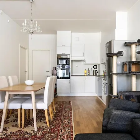 Fully Furnished *